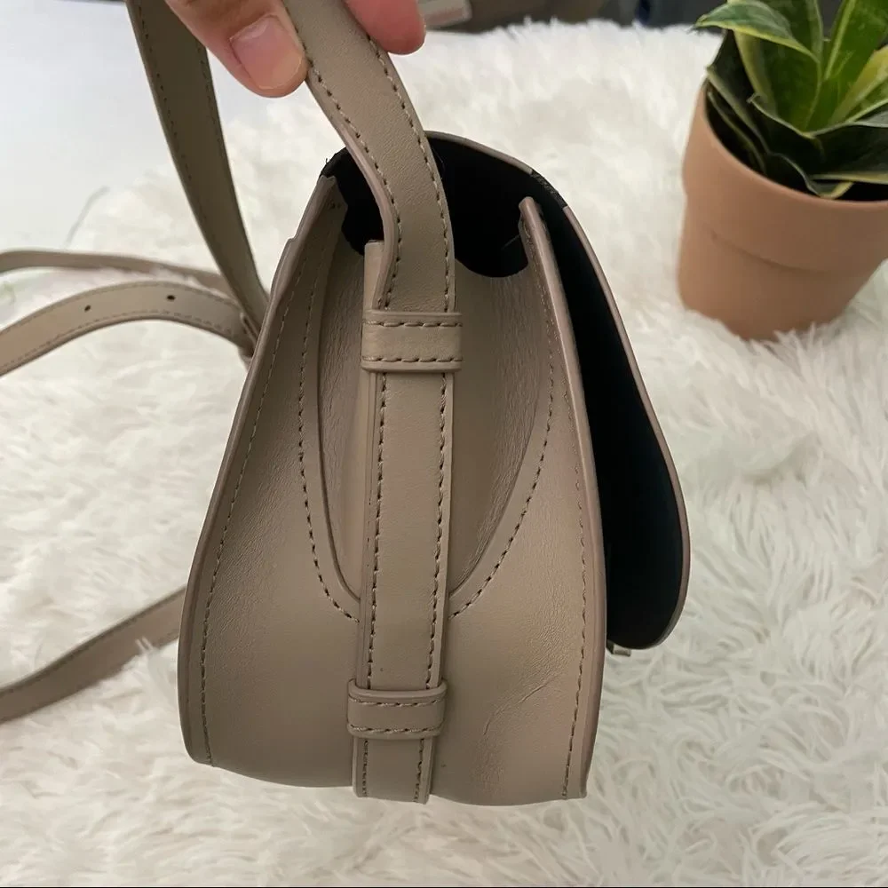 Zac Posen Eartha Iconic Saddle Shoulder/ Crossbody Bag - Beige sz small - Picture 3 of 16